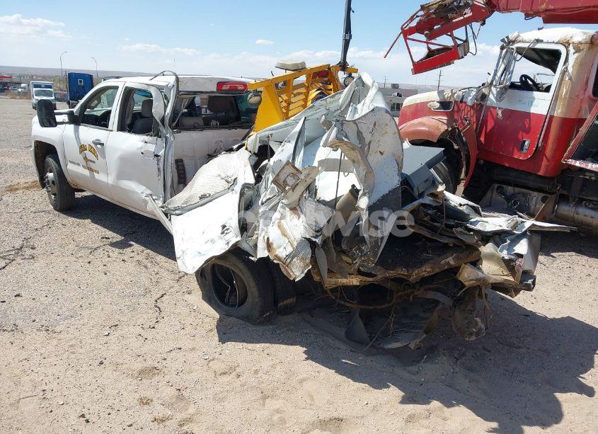 Photo 3 of 2015 Chevrolet Silverado 3500HD CHASSIS WT (VIN 1GB4CYC85FF164640)