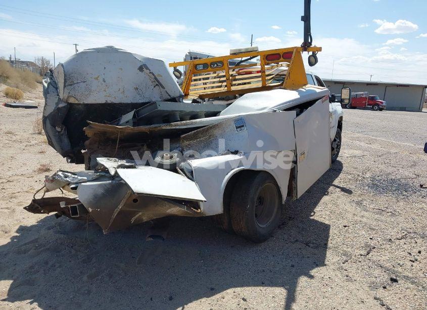 Photo 4 of 2015 Chevrolet Silverado 3500HD CHASSIS WT (VIN 1GB4CYC85FF164640)