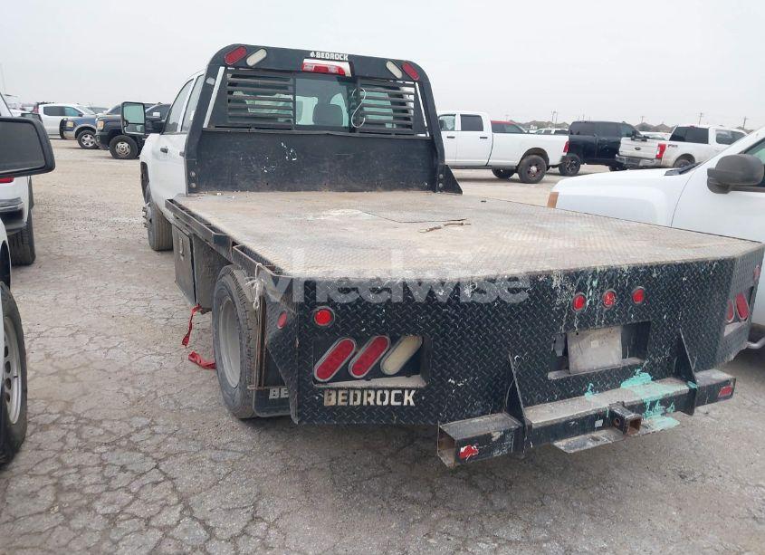 Photo 3 of 2017 Chevrolet Silverado 3500HD CHASSIS WT (VIN 1GB4CYCG3HF131453)