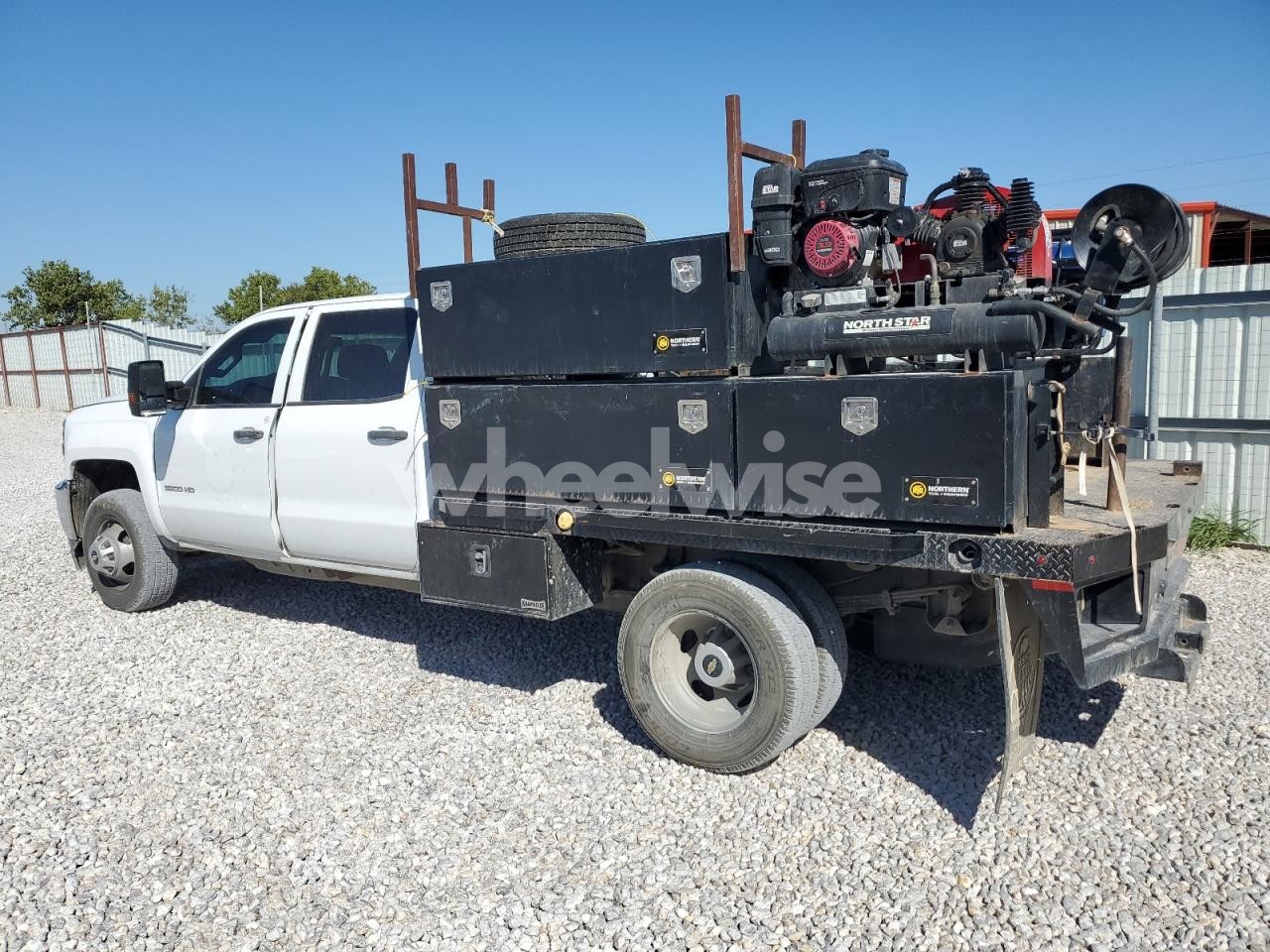 Photo 2 of 2018 CHEVROLET SILVERADO UTILITY / SERVICE TRUCK (VIN 1GB4CYCG3JF281228)