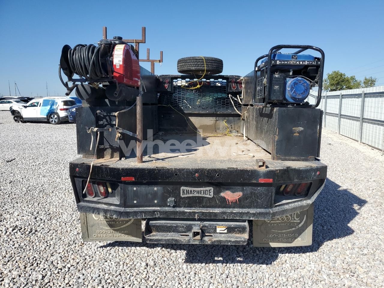 Photo 6 of 2018 CHEVROLET SILVERADO UTILITY / SERVICE TRUCK (VIN 1GB4CYCG3JF281228)