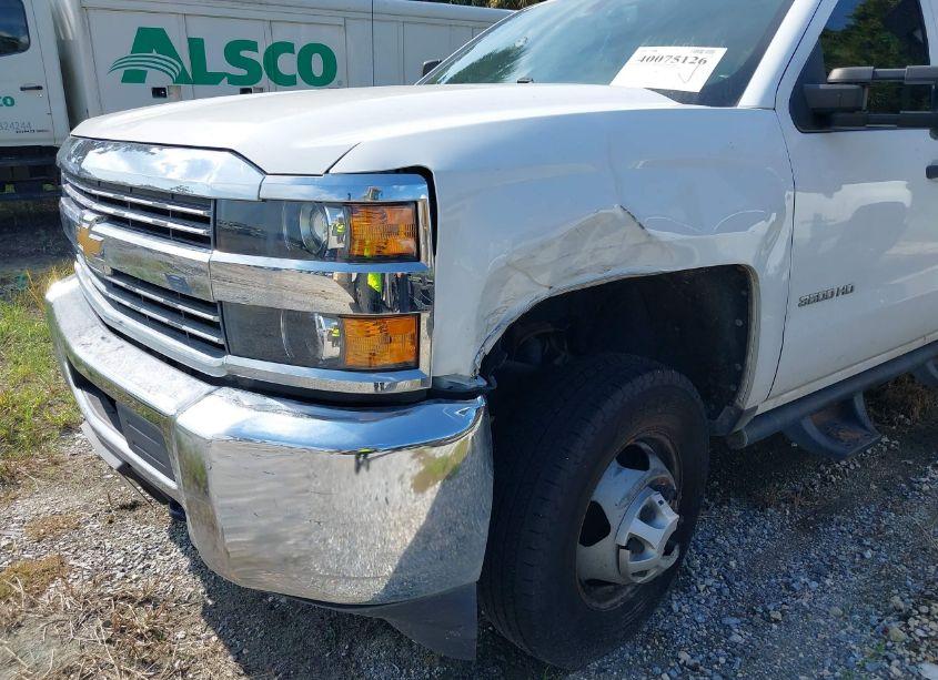 Photo 16 of 2018 Chevrolet Silverado 3500HD CHASSIS WT (VIN 1GB4CYCG4JF107619)