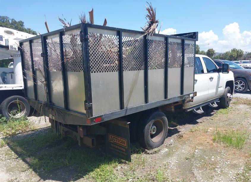 Photo 4 of 2018 Chevrolet Silverado 3500HD CHASSIS WT (VIN 1GB4CYCG4JF107619)