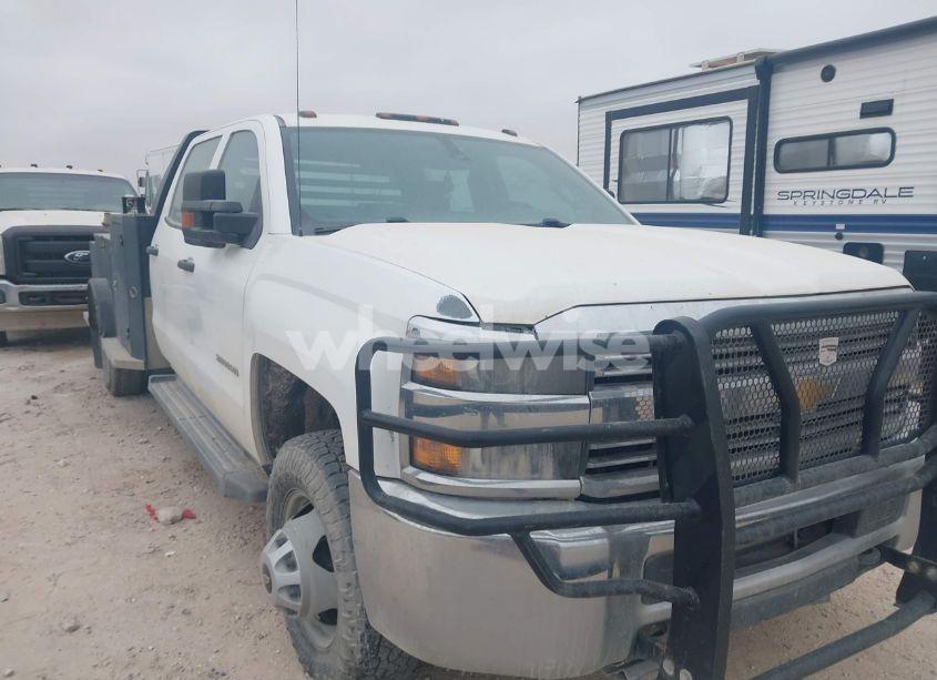 Photo 11 of 2015 Chevrolet Silverado 3500HD CHASSIS WT (VIN 1GB4CYCG6FF502263)