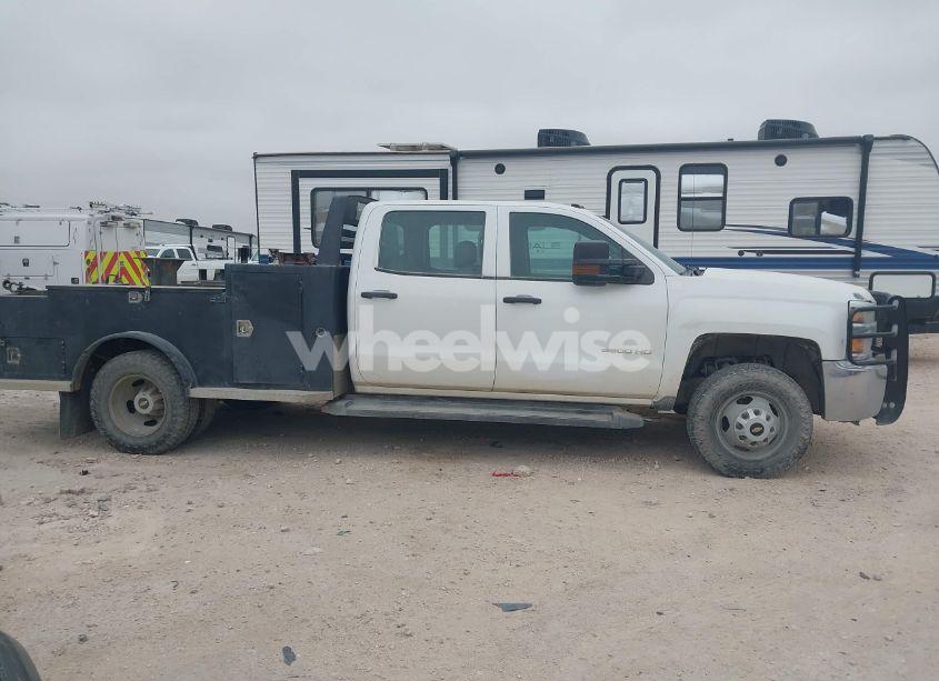 Photo 13 of 2015 Chevrolet Silverado 3500HD CHASSIS WT (VIN 1GB4CYCG6FF502263)