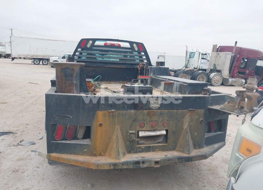 Photo 15 of 2015 Chevrolet Silverado 3500HD CHASSIS WT (VIN 1GB4CYCG6FF502263)