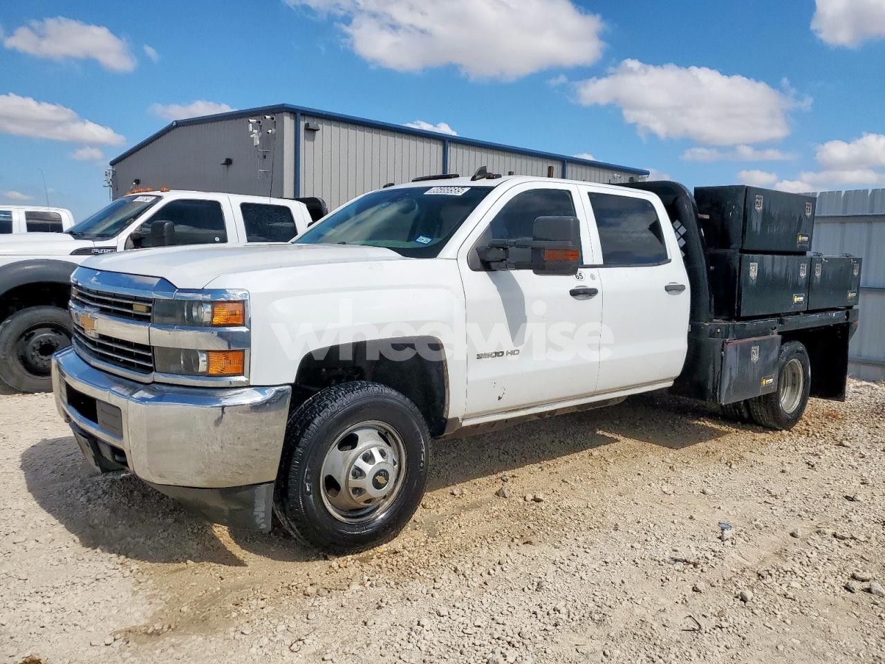 2017 CHEVROLET SILVERADO C3500 (VIN 1GB4CYCG7HF133674) main photo