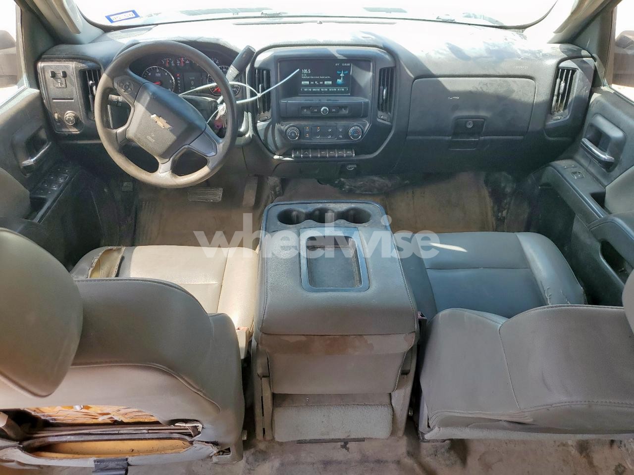 Photo 8 of 2017 CHEVROLET SILVERADO C3500 (VIN 1GB4CYCG7HF133674)