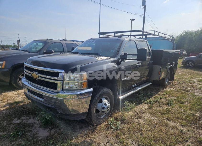 Photo 2 of 2013 Chevrolet Silverado 3500HD CHASSIS WORK TRUCK (VIN 1GB4CZC88DF224767)