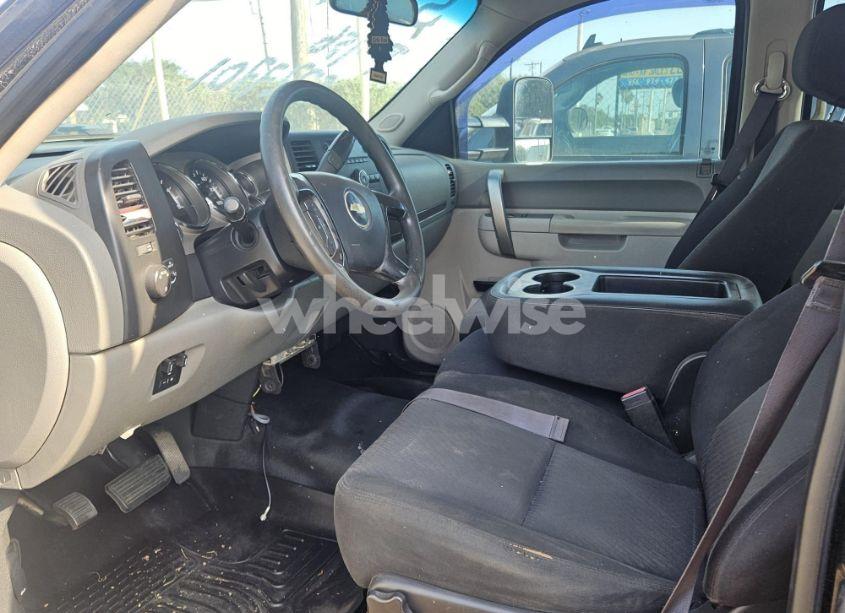 Photo 5 of 2013 Chevrolet Silverado 3500HD CHASSIS WORK TRUCK (VIN 1GB4CZC88DF224767)