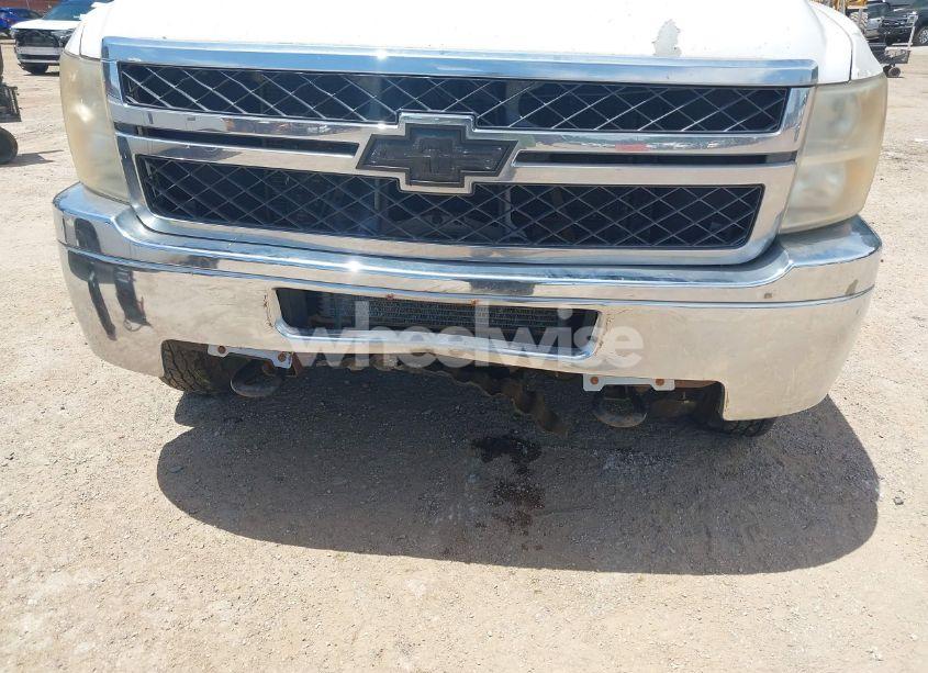 Photo 16 of 2011 Chevrolet Silverado 3500HD CHASSIS WORK TRUCK (VIN 1GB4CZCG4BF130034)