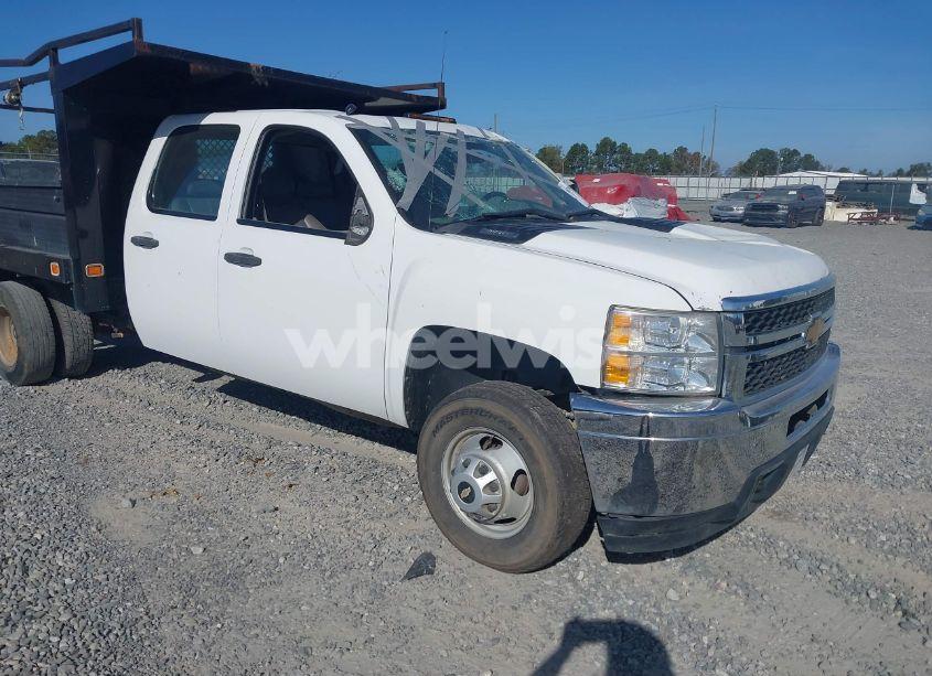 2013 Chevrolet Silverado 3500HD CHASSIS WORK TRUCK (VIN 1GB4CZCG6DF202855) main photo