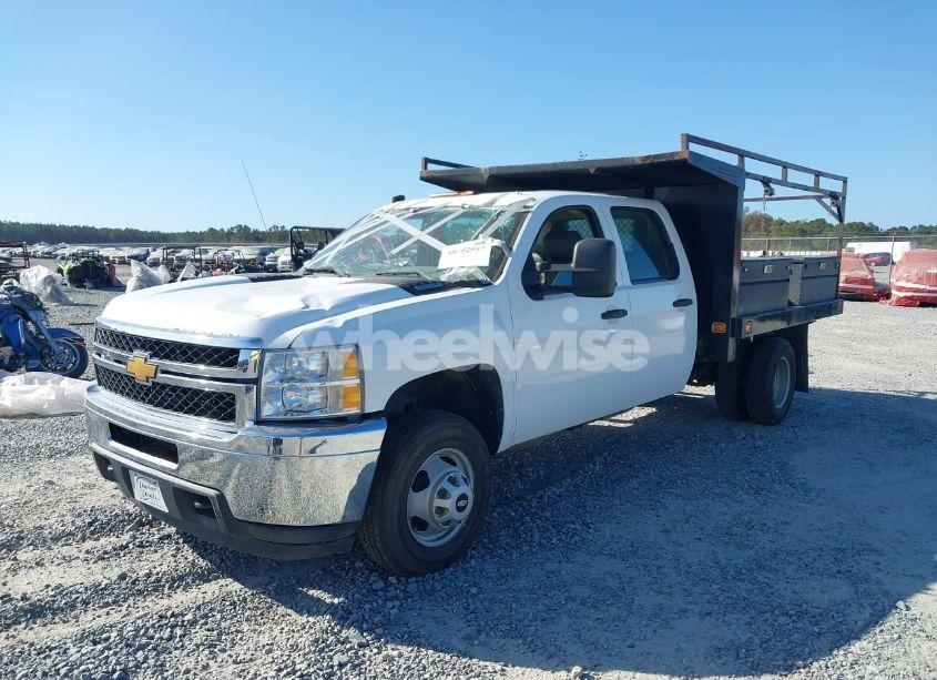 Photo 2 of 2013 Chevrolet Silverado 3500HD CHASSIS WORK TRUCK (VIN 1GB4CZCG6DF202855)