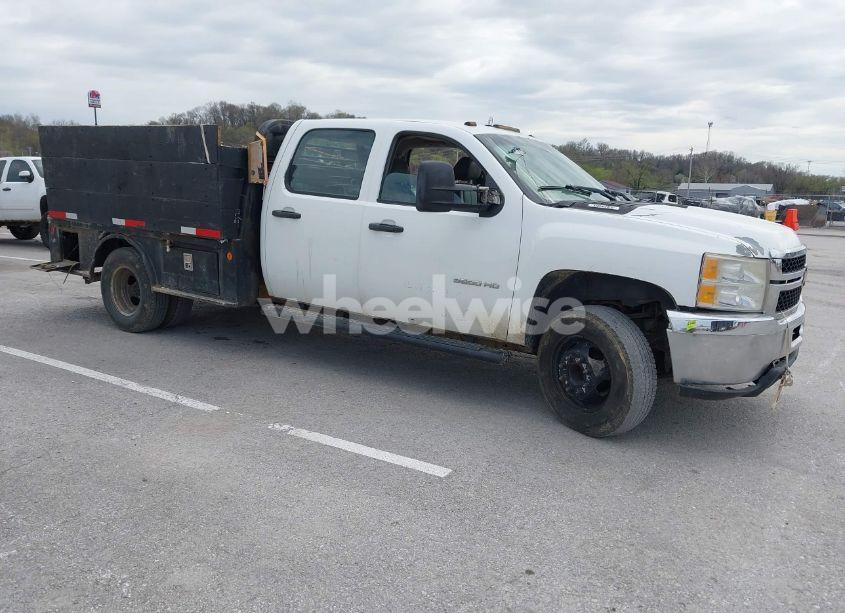 2012 Chevrolet Silverado 3500HD CHASSIS WORK TRUCK (VIN 1GB4CZCG8CF225195) main photo