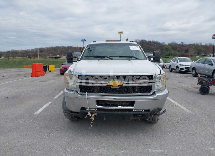 Photo 11 of 2012 Chevrolet Silverado 3500HD CHASSIS WORK TRUCK (VIN 1GB4CZCG8CF225195)