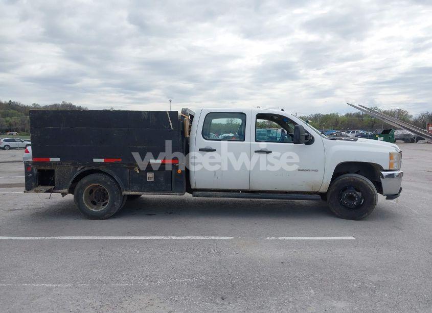 Photo 12 of 2012 Chevrolet Silverado 3500HD CHASSIS WORK TRUCK (VIN 1GB4CZCG8CF225195)