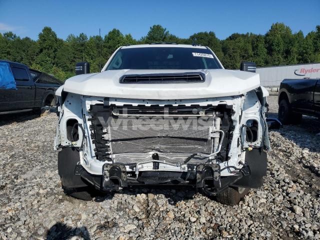Photo 4 of 2025 CHEVROLET SILVERADO K3500 (VIN 1GB4KSEY0SF223309)