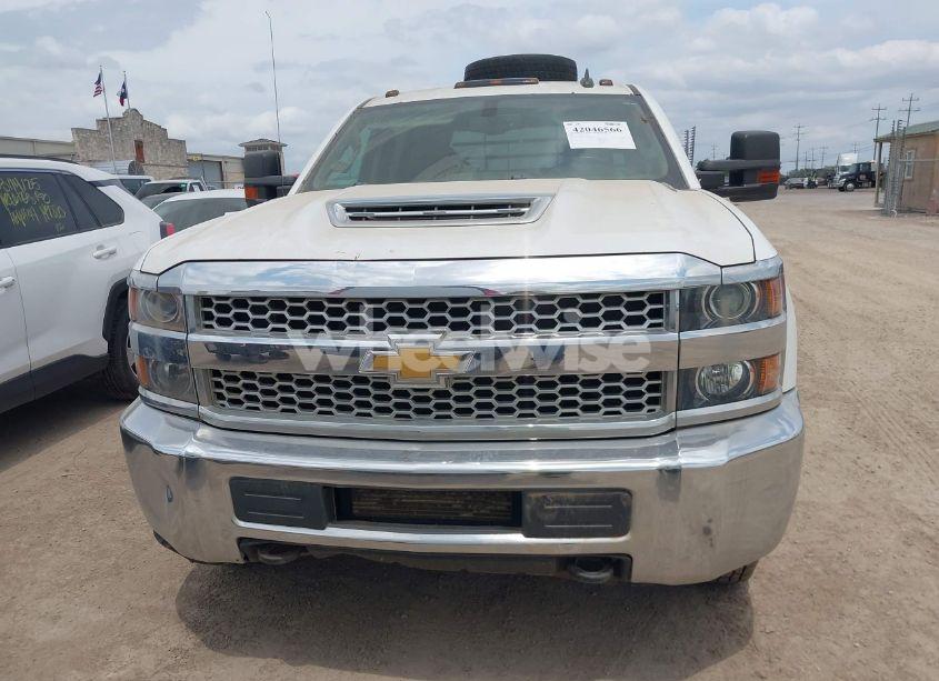 Photo 12 of 2019 Chevrolet Silverado 3500HD CHASSIS WT (VIN 1GB4KVCY1KF160662)