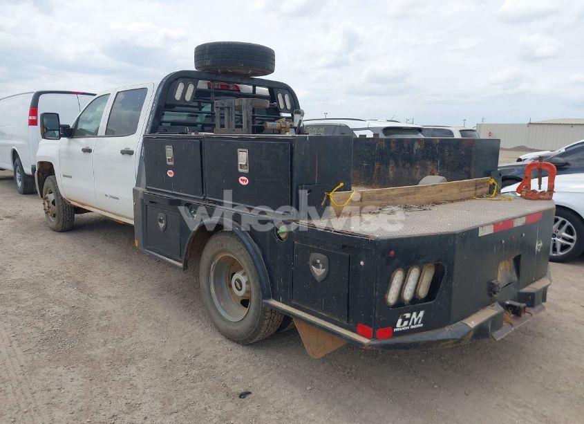 Photo 3 of 2019 Chevrolet Silverado 3500HD CHASSIS WT (VIN 1GB4KVCY1KF160662)