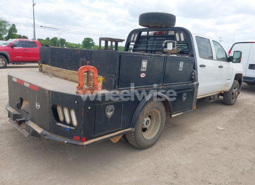 Photo 4 of 2019 Chevrolet Silverado 3500HD CHASSIS WT (VIN 1GB4KVCY1KF160662)