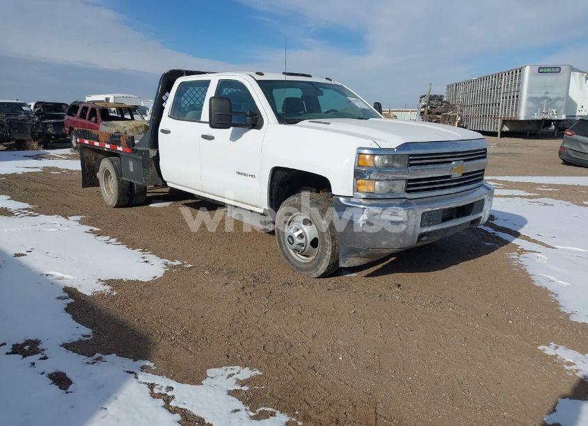 2015 Chevrolet Silverado 3500HD CHASSIS WT (VIN 1GB4KYC89FF172100) main photo