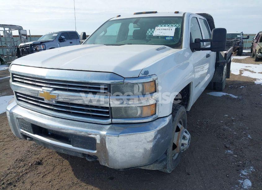 Photo 11 of 2015 Chevrolet Silverado 3500HD CHASSIS WT (VIN 1GB4KYC89FF172100)