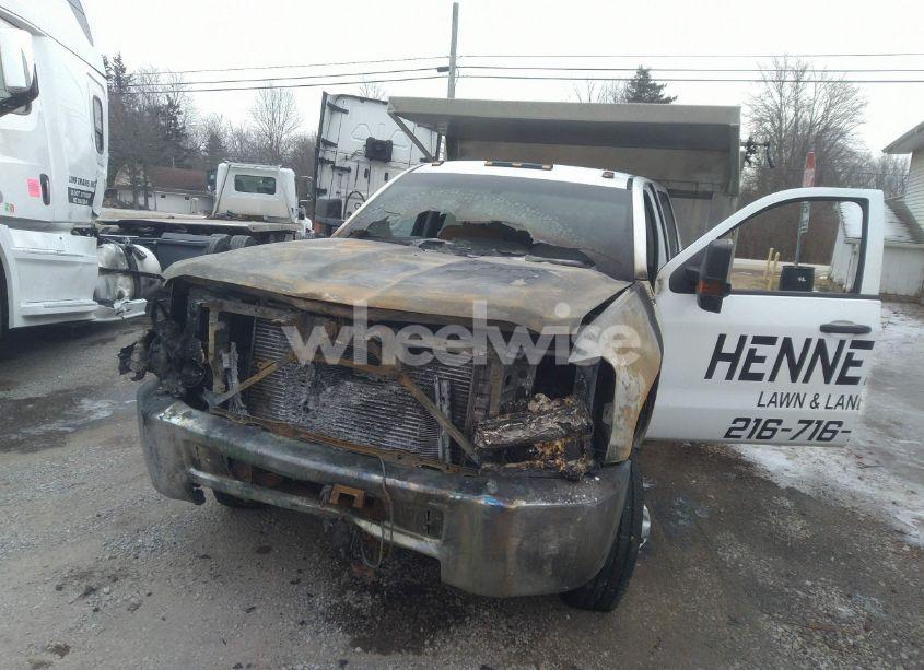 Photo 12 of 2015 Chevrolet Silverado 3500HD CHASSIS WT (VIN 1GB4KYC89FF668255)