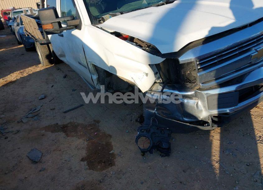 Photo 11 of 2015 Chevrolet Silverado 3500HD CHASSIS WT (VIN 1GB4KYCG3FF659056)