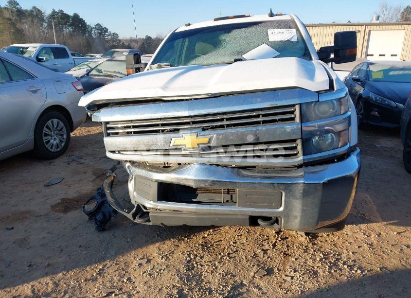 Photo 14 of 2015 Chevrolet Silverado 3500HD CHASSIS WT (VIN 1GB4KYCG3FF659056)