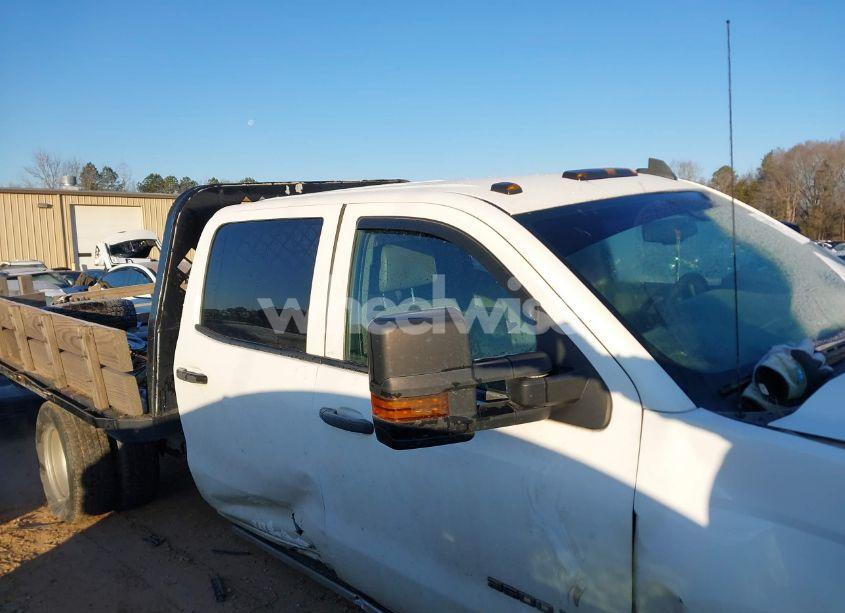 Photo 15 of 2015 Chevrolet Silverado 3500HD CHASSIS WT (VIN 1GB4KYCG3FF659056)