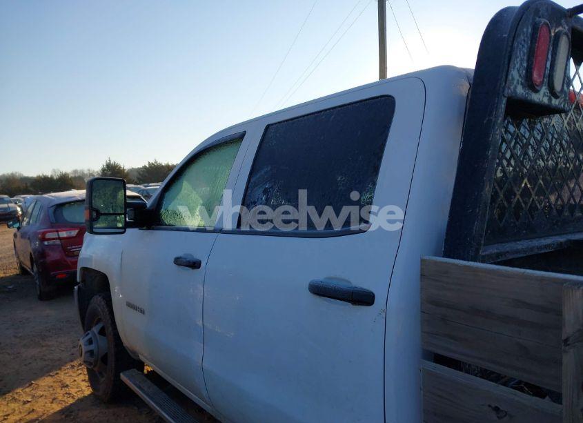 Photo 16 of 2015 Chevrolet Silverado 3500HD CHASSIS WT (VIN 1GB4KYCG3FF659056)