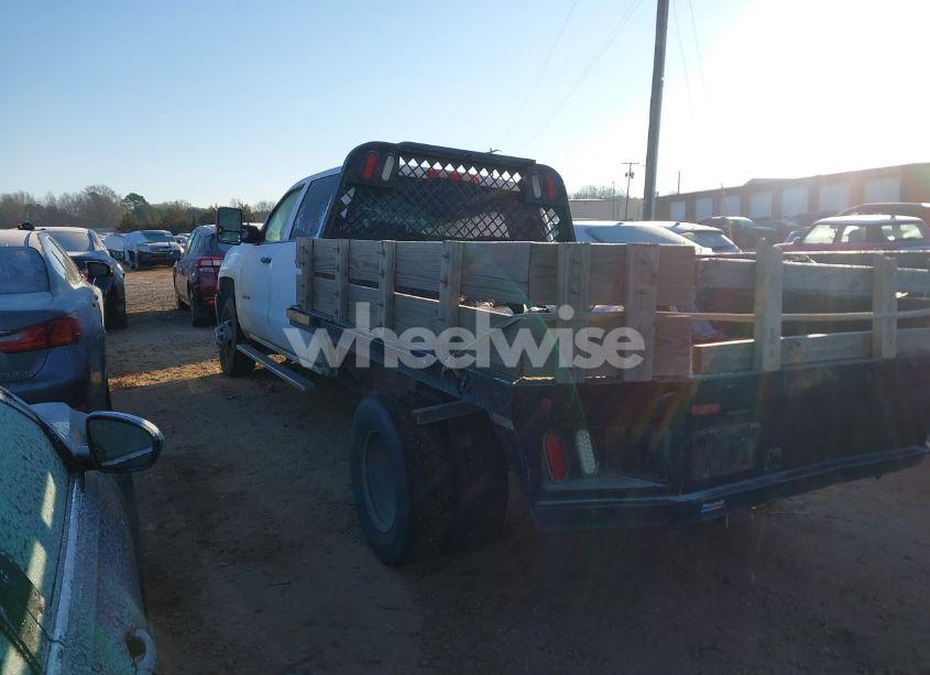Photo 3 of 2015 Chevrolet Silverado 3500HD CHASSIS WT (VIN 1GB4KYCG3FF659056)