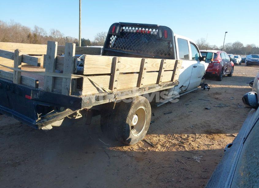 Photo 4 of 2015 Chevrolet Silverado 3500HD CHASSIS WT (VIN 1GB4KYCG3FF659056)