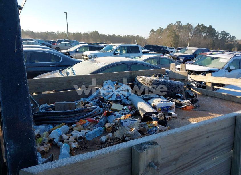 Photo 6 of 2015 Chevrolet Silverado 3500HD CHASSIS WT (VIN 1GB4KYCG3FF659056)