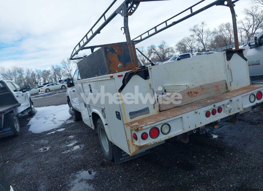 Photo 3 of 2018 Chevrolet Silverado 3500HD CHASSIS WT (VIN 1GB4KYCG7JF214165)