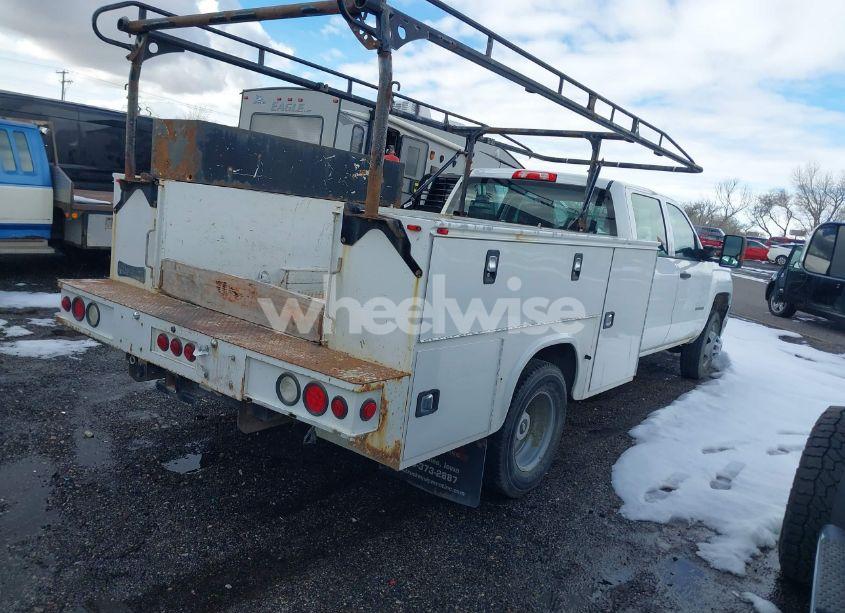Photo 4 of 2018 Chevrolet Silverado 3500HD CHASSIS WT (VIN 1GB4KYCG7JF214165)