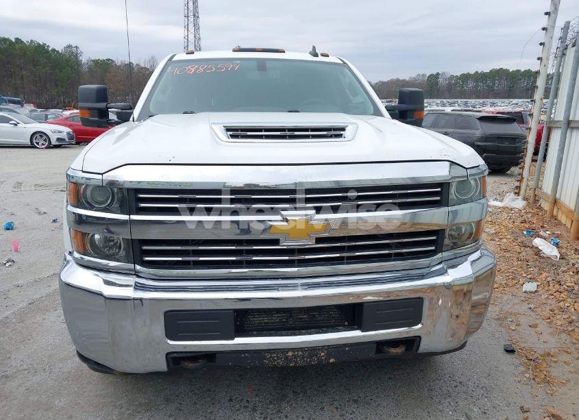 Photo 12 of 2018 Chevrolet Silverado 3500HD CHASSIS WT (VIN 1GB4KYCY3JF158329)