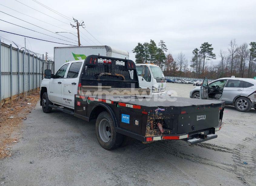 Photo 3 of 2018 Chevrolet Silverado 3500HD CHASSIS WT (VIN 1GB4KYCY3JF158329)