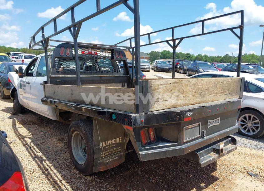 Photo 3 of 2018 Chevrolet Silverado 3500HD CHASSIS WT (VIN 1GB4KYCY5JF126109)