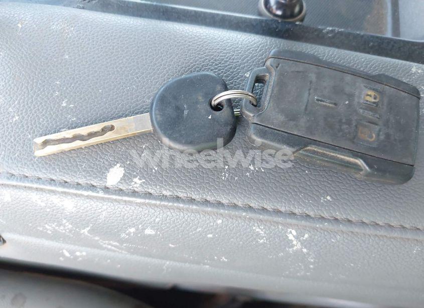 Photo 10 of 2018 Chevrolet Silverado 3500HD CHASSIS WT (VIN 1GB4KYCY7JF236076)