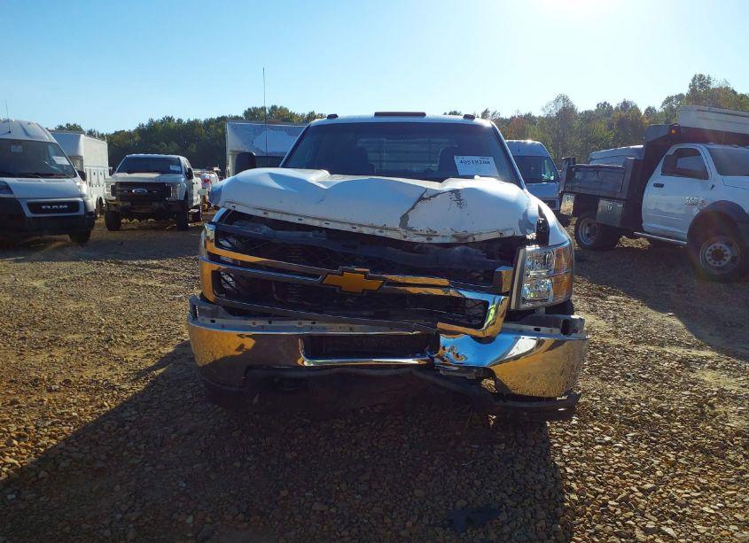 Photo 12 of 2013 Chevrolet Silverado 3500HD CHASSIS WORK TRUCK (VIN 1GB4KZC83DF198579)