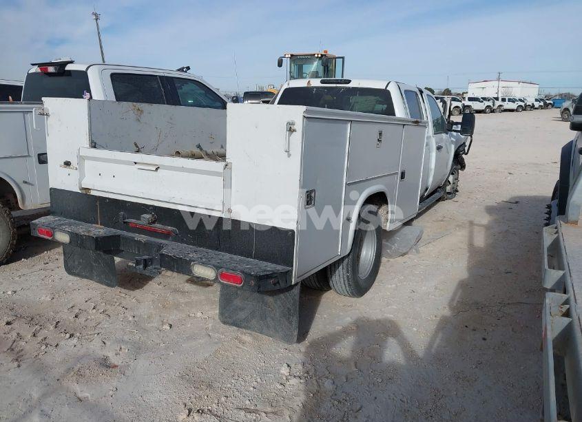 Photo 4 of 2013 Chevrolet Silverado 3500HD CHASSIS WORK TRUCK (VIN 1GB4KZC88DF242804)