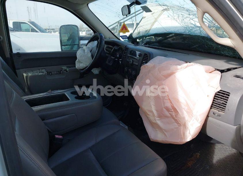 Photo 5 of 2013 Chevrolet Silverado 3500HD CHASSIS WORK TRUCK (VIN 1GB4KZC88DF242804)