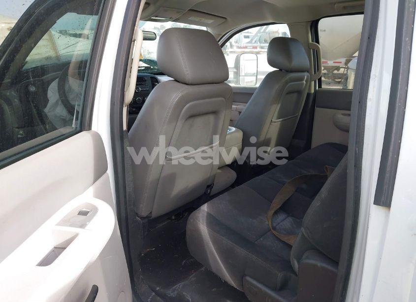 Photo 8 of 2013 Chevrolet Silverado 3500HD CHASSIS WORK TRUCK (VIN 1GB4KZC88DF242804)