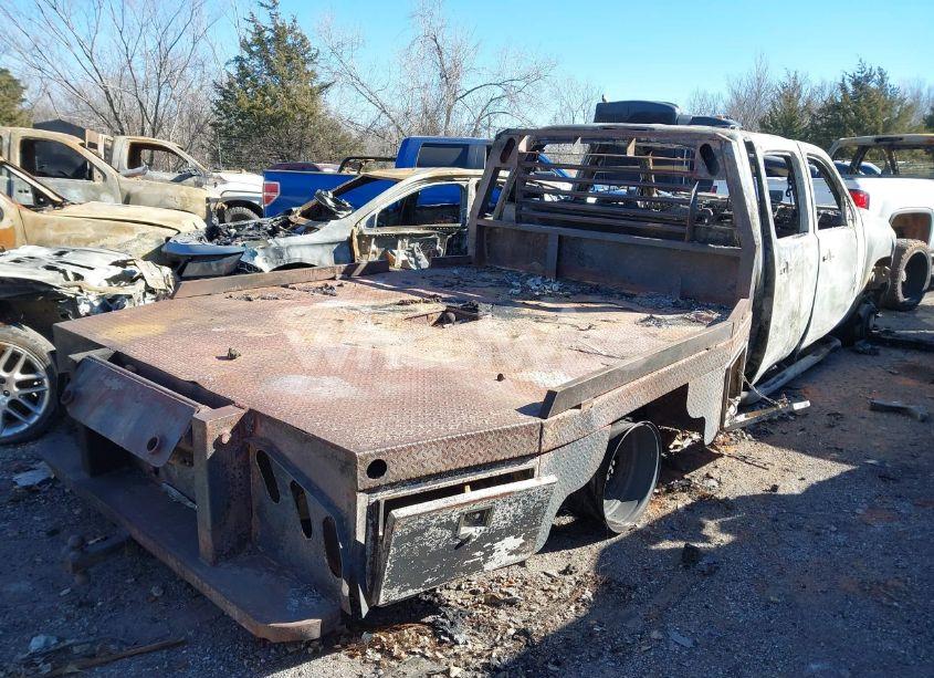 Photo 4 of 2013 Chevrolet Silverado 3500HD CHASSIS WORK TRUCK (VIN 1GB4KZCGXDF111185)