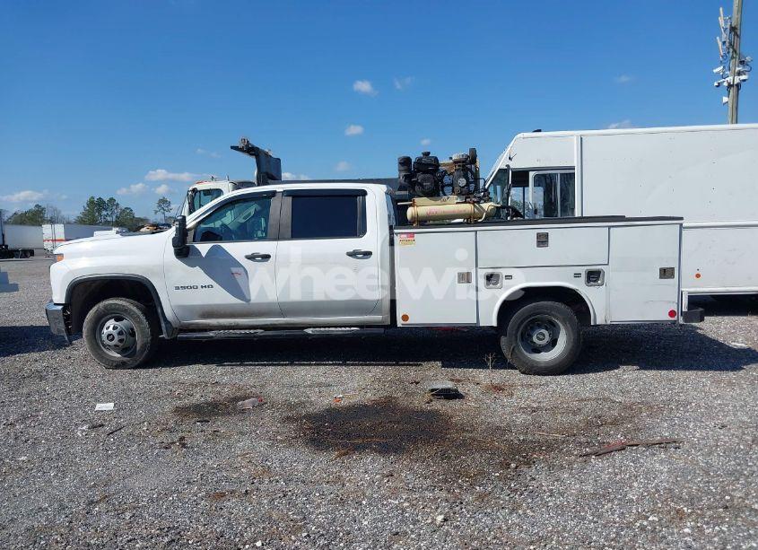 Photo 14 of 2021 Chevrolet Silverado 3500HD CHASSIS WORK TRUCK (VIN 1GB4WRE79MF208217)