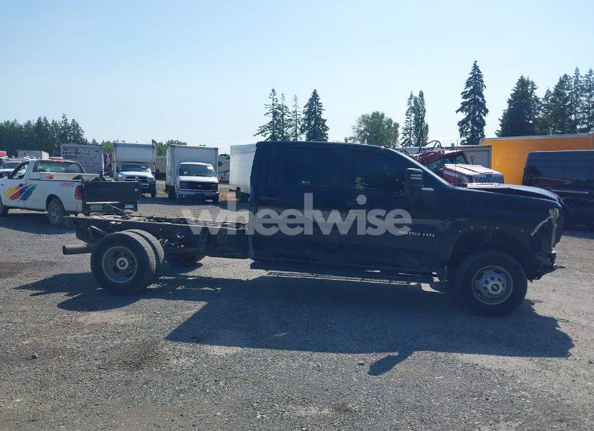 Photo 16 of 2021 Chevrolet Silverado 3500HD CHASSIS WORK TRUCK (VIN 1GB4WREY5MF314169)