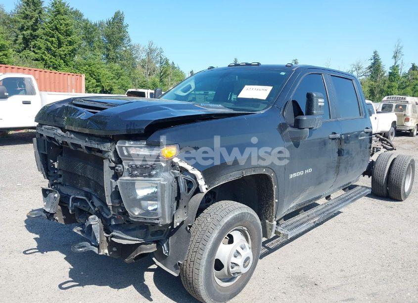 Photo 2 of 2021 Chevrolet Silverado 3500HD CHASSIS WORK TRUCK (VIN 1GB4WREY5MF314169)