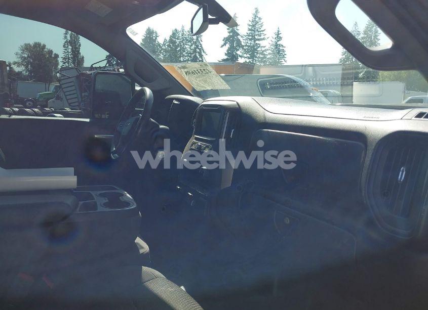 Photo 23 of 2021 Chevrolet Silverado 3500HD CHASSIS WORK TRUCK (VIN 1GB4WREY5MF314169)