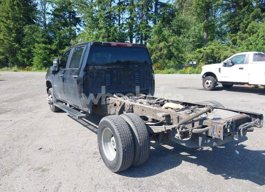 Photo 3 of 2021 Chevrolet Silverado 3500HD CHASSIS WORK TRUCK (VIN 1GB4WREY5MF314169)